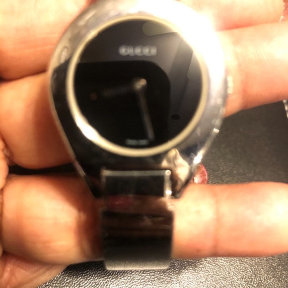 Gucci watch silver vintage main image 4